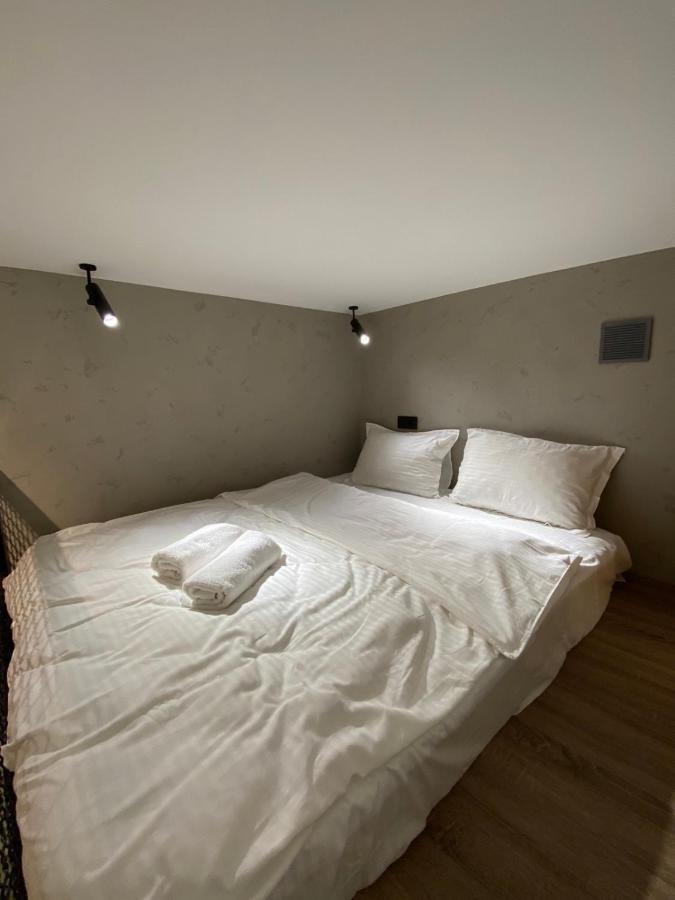 Leogrand Apartments On Filatova 12 Lviv Eksteriør billede